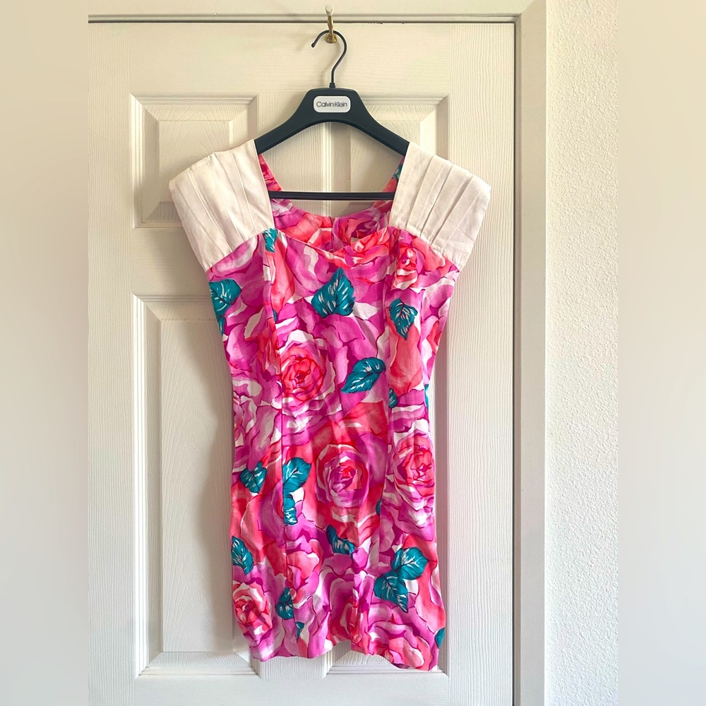 Vintage floral mini dress.  Size 5-6.  Dry clean only.